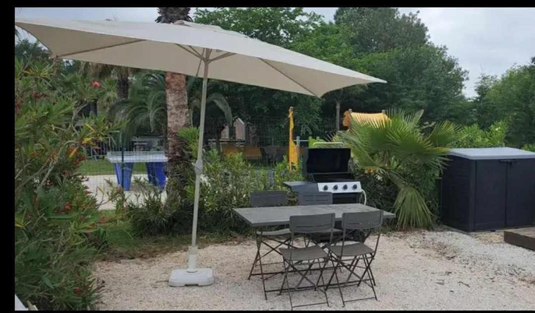 Camping Le Clos Du Thym - Argelès-sur-Mer Exterior foto